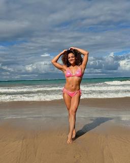 Laurie Hernandez feet photo 11