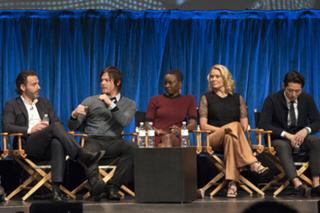 Laurie Holden feet photo thumbnail