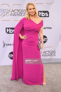 Laurie Holden feet photo thumbnail