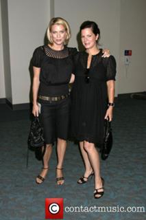 Laurie Holden feet photo thumbnail