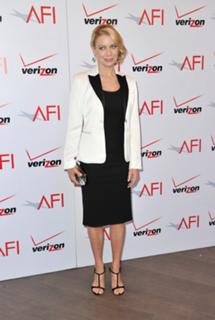 Laurie Holden feet photo thumbnail