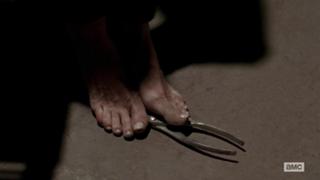 Laurie Holden feet photo thumbnail