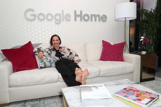 Laurie Metcalf feet photo thumbnail