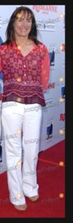Laurie Metcalf feet photo thumbnail