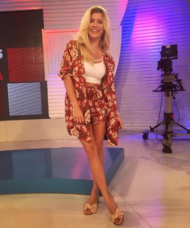 Laurita Fernández feet photo 10