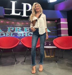 Laurita Fernández feet photo 6