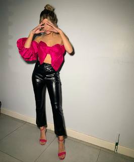 Laurita Fernández feet photo 1