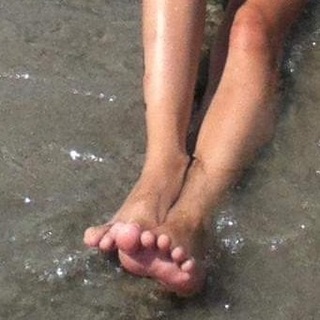Laurita Fernández feet photo 19