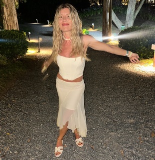 Laurita Fernández feet photo 1