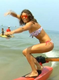 Laury Thilleman feet photo thumbnail