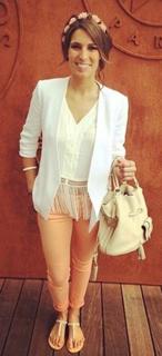 Laury Thilleman feet photo thumbnail