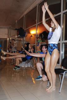 Laury Thilleman feet photo thumbnail