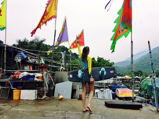 Laury Thilleman feet photo thumbnail