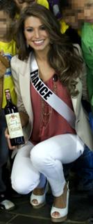 Laury Thilleman feet photo thumbnail