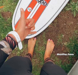 Laury Thilleman feet photo thumbnail