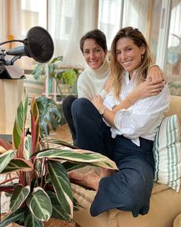 Laury Thilleman feet photo thumbnail