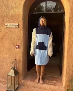 Laury Thilleman feet photo thumbnail