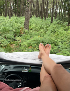 Laury Thilleman feet photo thumbnail