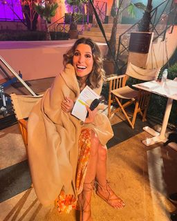 Laury Thilleman feet photo thumbnail