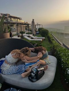 Laury Thilleman feet photo 7