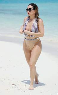 Lauryn Goodman feet photo 8