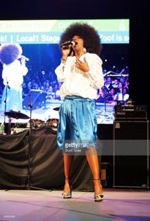 Lauryn Hill feet photo 19