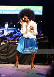 Lauryn Hill feet photo 17