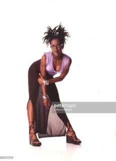 Lauryn Hill feet photo 9