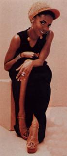 Lauryn Hill feet photo 17