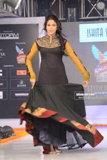 Lavanya Tripathi feet photo 18