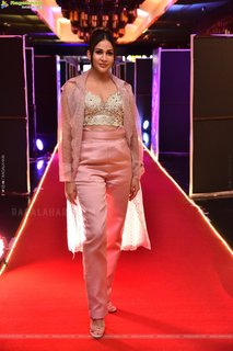 Lavanya Tripathi feet photo 6