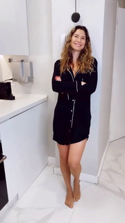 Lavínia Vlasak feet photo 19