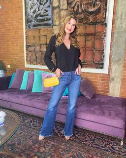 Lavínia Vlasak feet photo 11