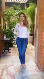 Lavínia Vlasak feet photo 15