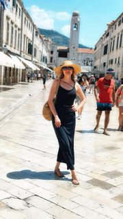 Lavínia Vlasak feet photo 16