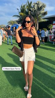 Layah Heilpern feet photo 18
