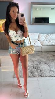 Layah Heilpern feet photo 5