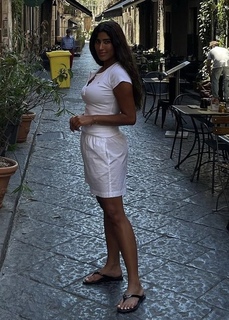 Layla Abdullah feet photo 8