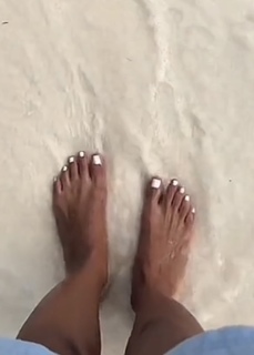 Layla Abdullah feet photo 10