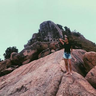 Laysla De Oliveira feet photo thumbnail