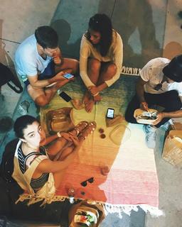 Laysla De Oliveira feet photo thumbnail