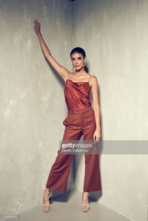 Laysla De Oliveira feet photo thumbnail