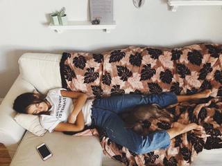 Laysla De Oliveira feet photo thumbnail