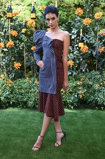 Laysla De Oliveira feet photo thumbnail