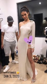 Laysla De Oliveira feet photo thumbnail