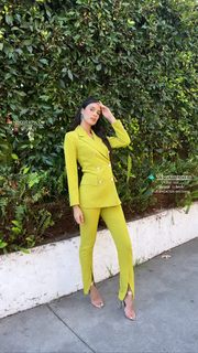 Laysla De Oliveira feet photo thumbnail