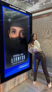 Laysla De Oliveira feet photo thumbnail