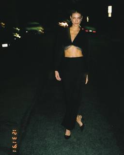 Laysla De Oliveira feet photo thumbnail