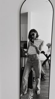 Laysla De Oliveira feet photo thumbnail