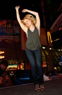 LeAnn Rimes feet photo thumbnail